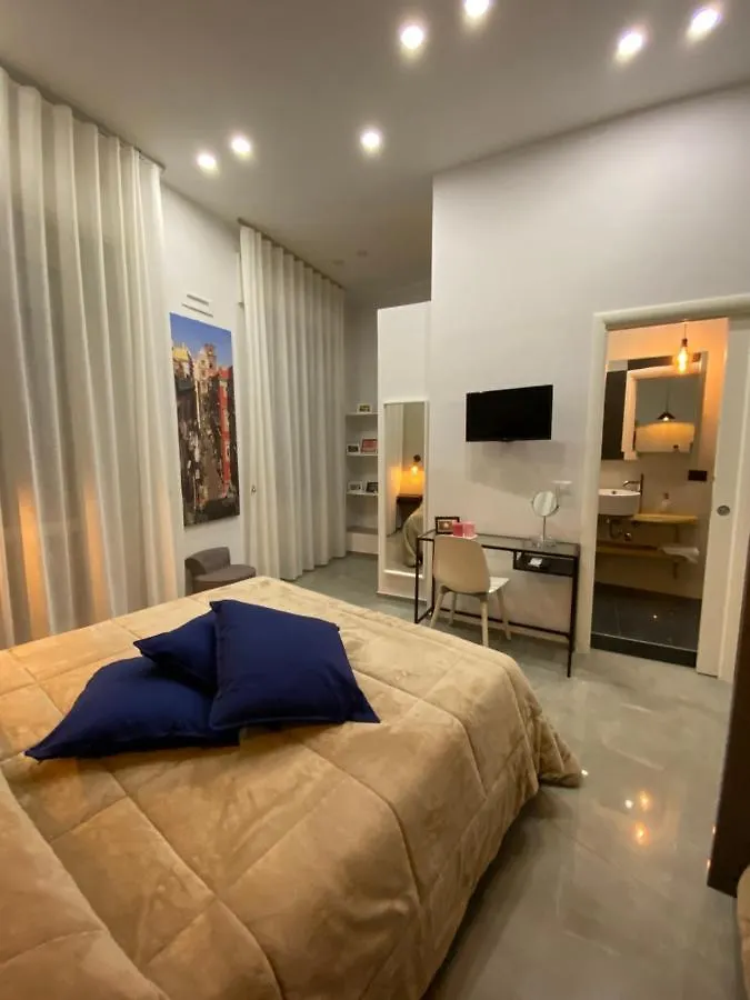 Casa Franzese Bed & Breakfast Naples